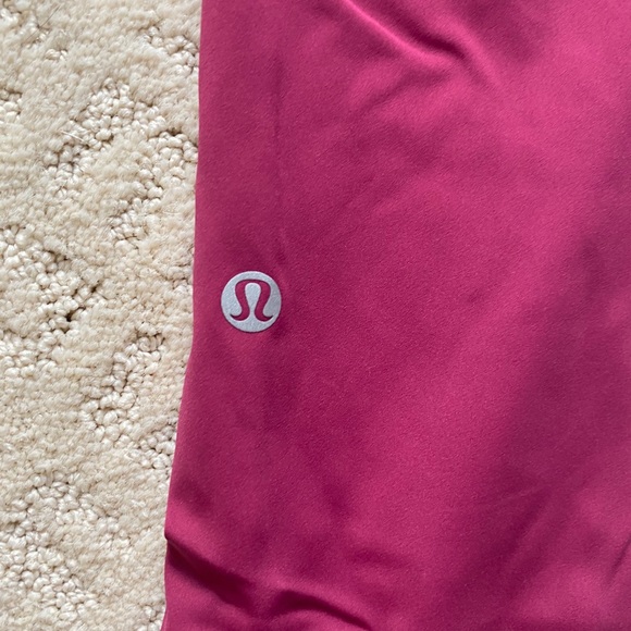 Lululemon leggings - Picture 5 of 8